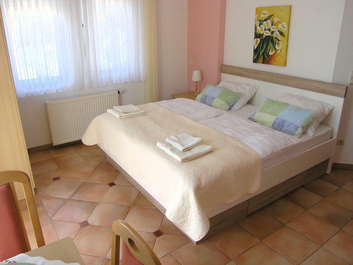 Apartments Kristina Кърк Екстериор снимка